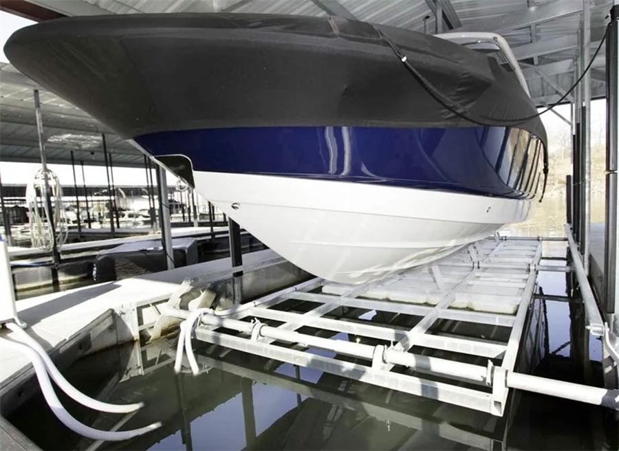 Large side mount boat lift